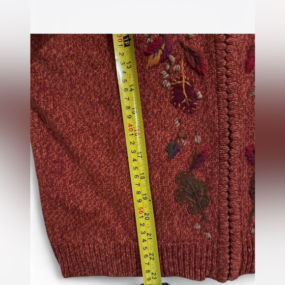 Erika & Co Vintage Autumn Embroidery Zip Up Sweater - Picture 6 of 7